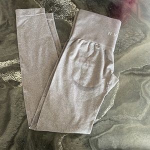 NVGTN light gray/ silver womens gym wear (yoga pant/legging) XS